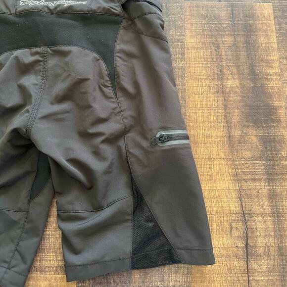 Troy Lee Designs Black Women Cycling / Biking Skyline Short Size Small - Picture 8 of 12